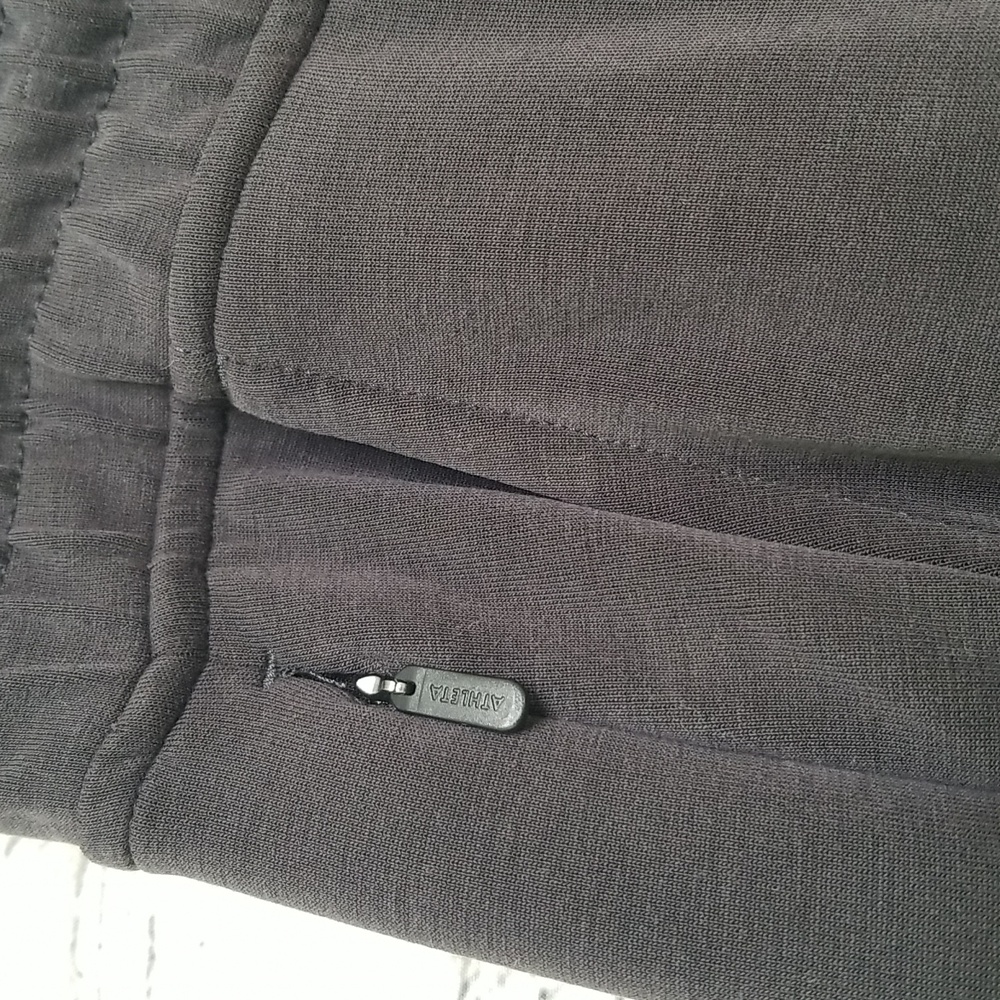 Athleta Women's Dark Grey Athleisure Sweat Pants Size Large - Picture 3 of 5